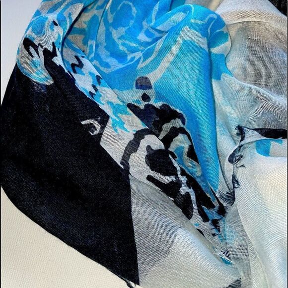 Houndstooth Print Pashmina - Picture 8 of 8